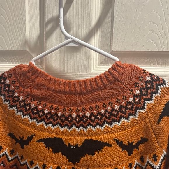 Women’s fair isle style Halloween Themed Orange Sweater. NWT large - Picture 3 of 4